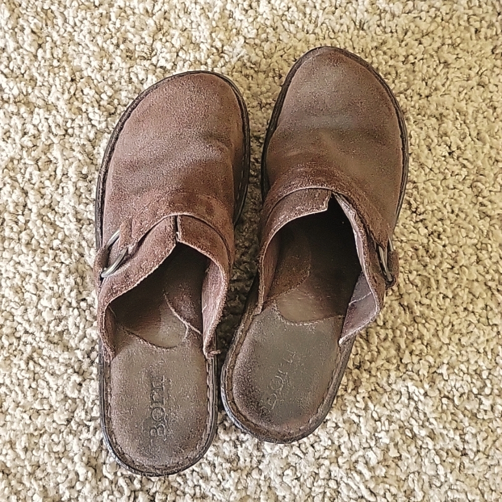 Clogs